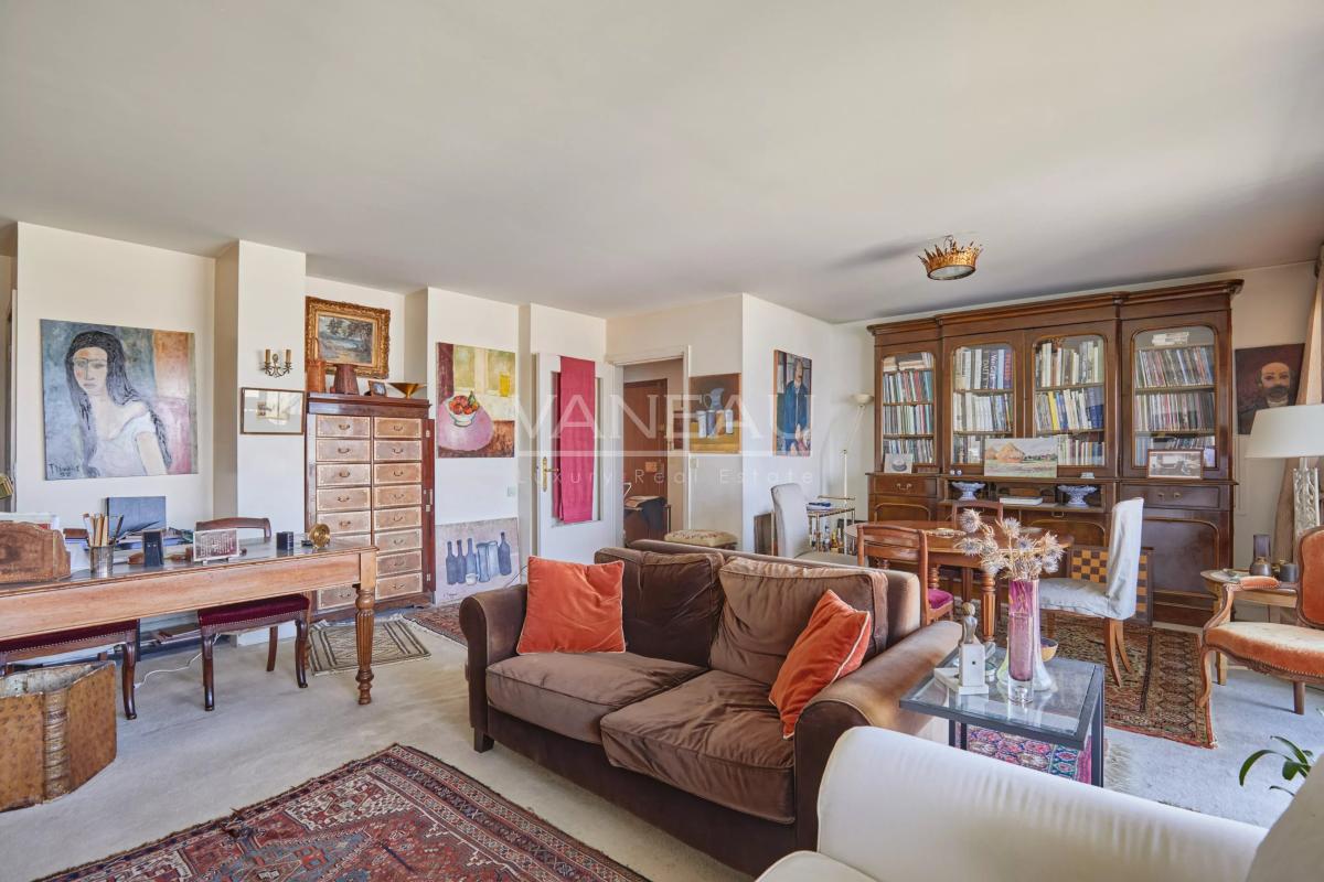 Paris XVIe - Place Mexico - Appartement traversant vendu occupé
