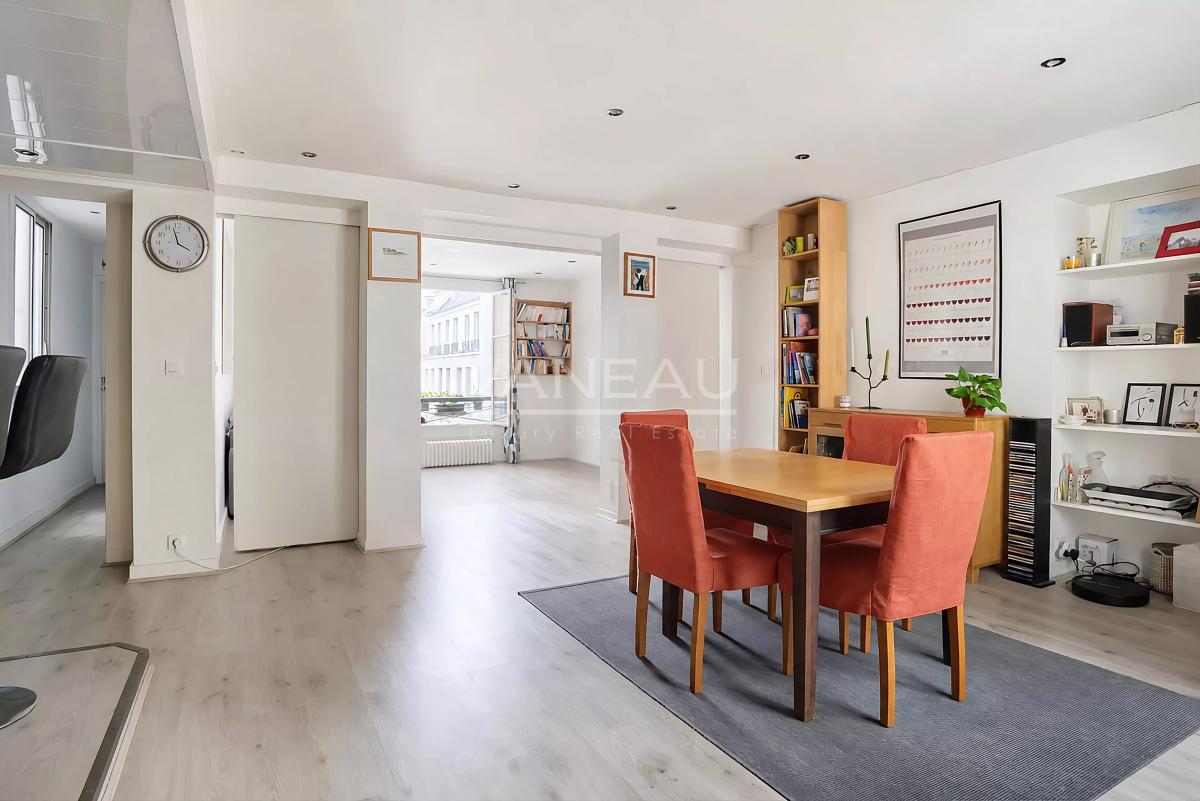 Appartement familial lumineux traversant cour et jardin -