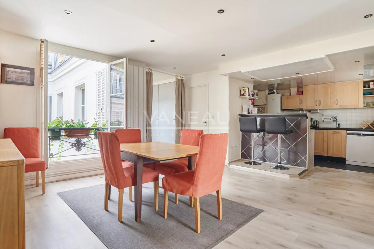 Appartement familial lumineux traversant cour et jardin -