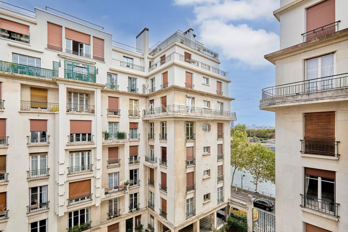 Paris XVIe - Sainte Perrine - Bel appartement familial - Trois ou quatre chambres en étage élevé - Sectorisation J.B Say