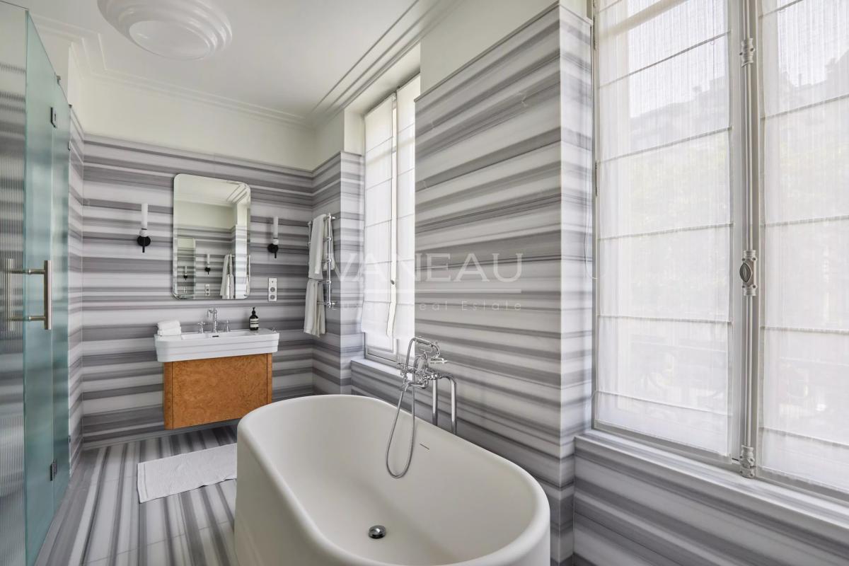 Paris VIe - Notre Dame Des Champs - Ensemble immobilier