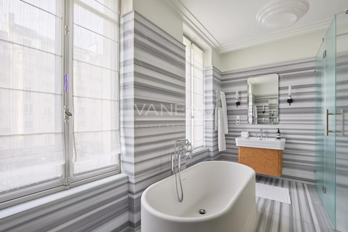 Paris VIe - Notre Dame Des Champs - Ensemble immobilier
