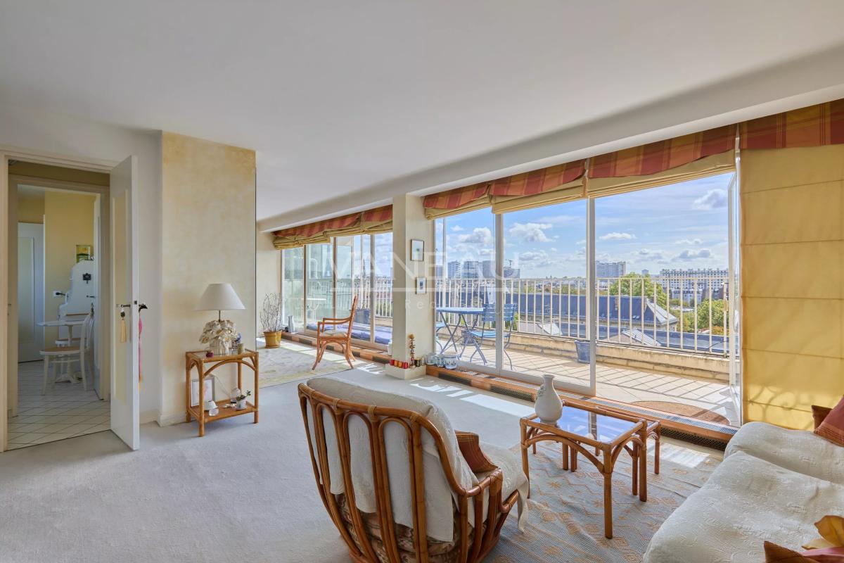 Paris XVIe - Village d'Auteuil - Exceptionnel appartement au dernier étage - Terrasse et toit terrasse avec vues panoramiques.