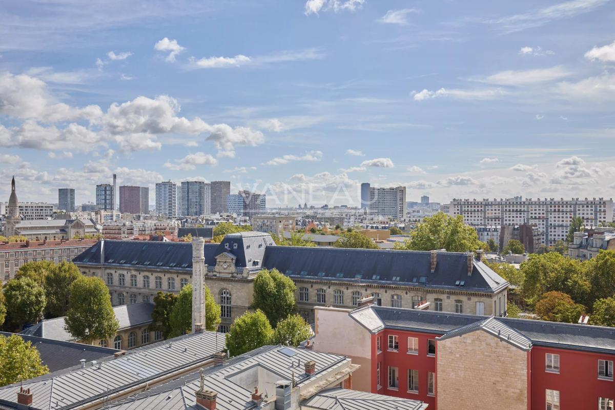 Paris XVIe - Village d'Auteuil - Exceptionnel appartement au dernier étage - Terrasse et toit terrasse avec vues panoramiques.