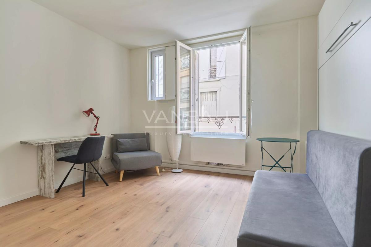 Paris XVème- métro Javel – studio en parfait état
