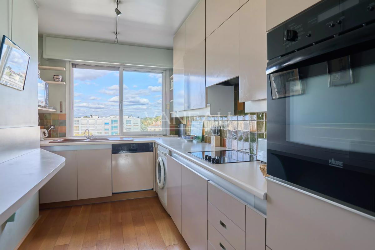 PARIS VIe — VAVIN — TERRASSE ET VUES DÉGAGÉES