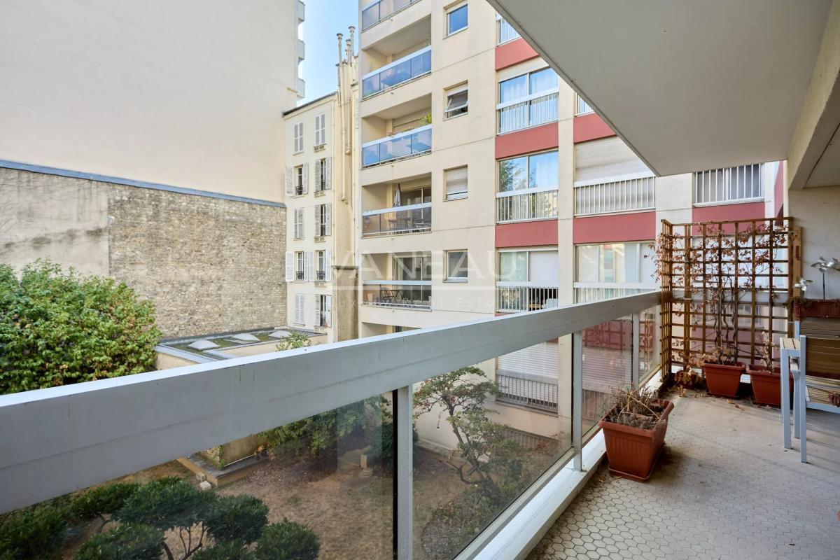 Paris XVe - Charles Michels -  5 pièces - terrasse - parking
