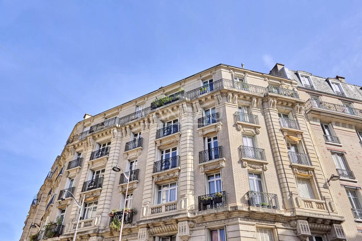 Paris XVe Croix Nivert : Appartement avec charme de l’ancien