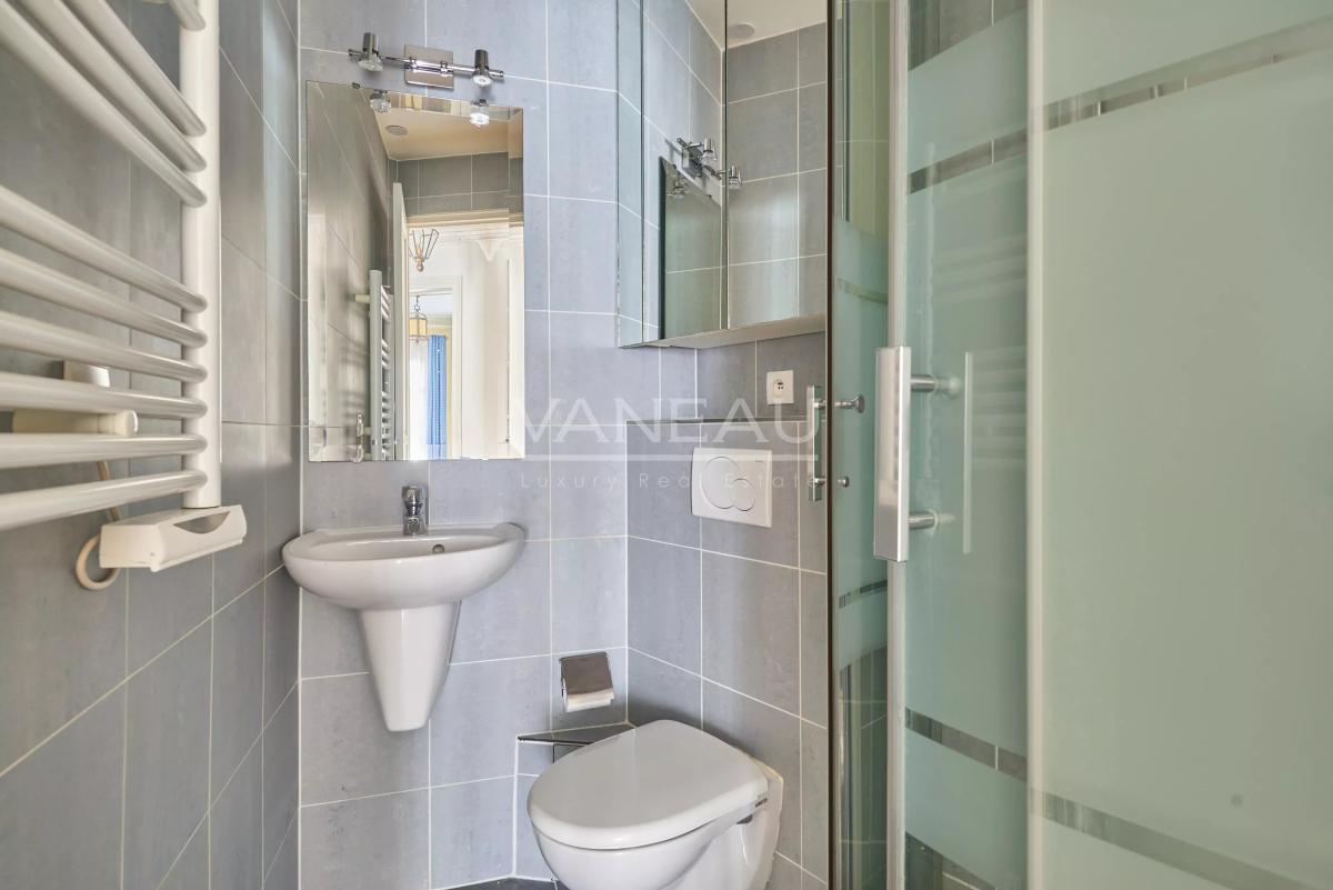 Paris XVe Croix Nivert : Appartement avec charme de l’ancien