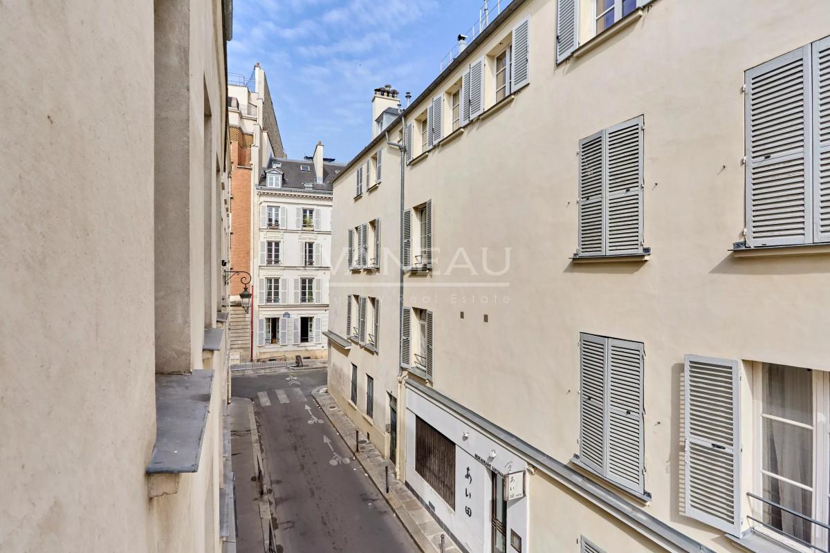 PARIS VII –  BON MARCHÉ – PIED A TERRE