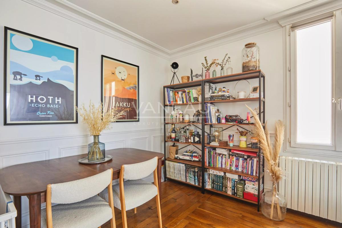 PARIS XVe - Volontaires : Appartement trois pièces au calme