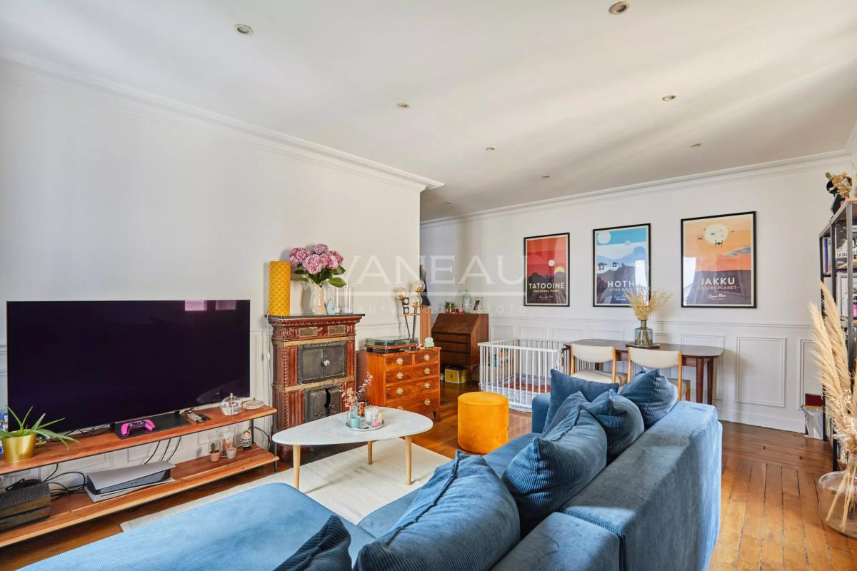 PARIS XVe - Volontaires : Appartement trois pièces au calme