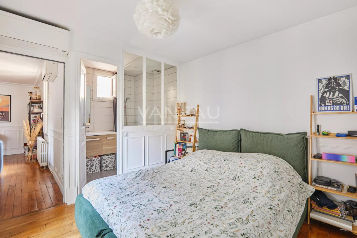 PARIS XVe - Volontaires : Appartement trois pièces au calme