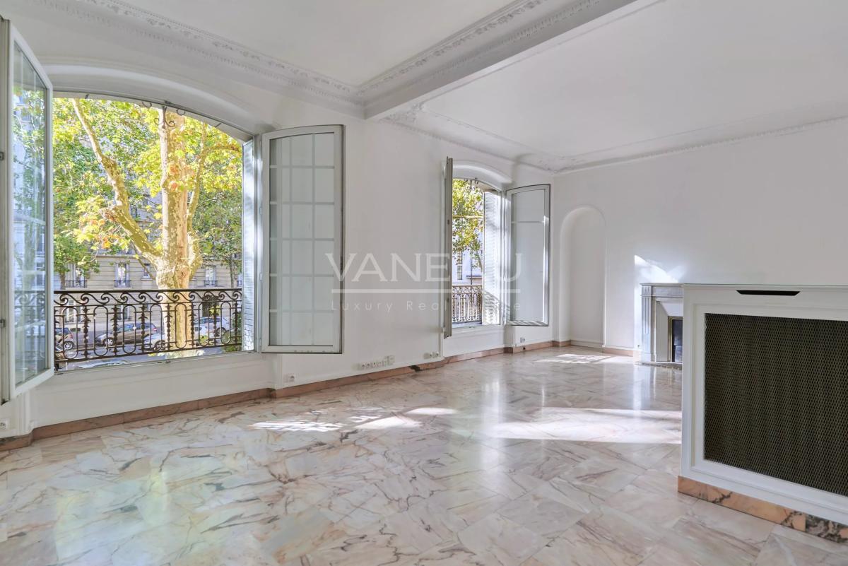 Paris 16ème - Auteuil - Charme de l'ancien deux chambres