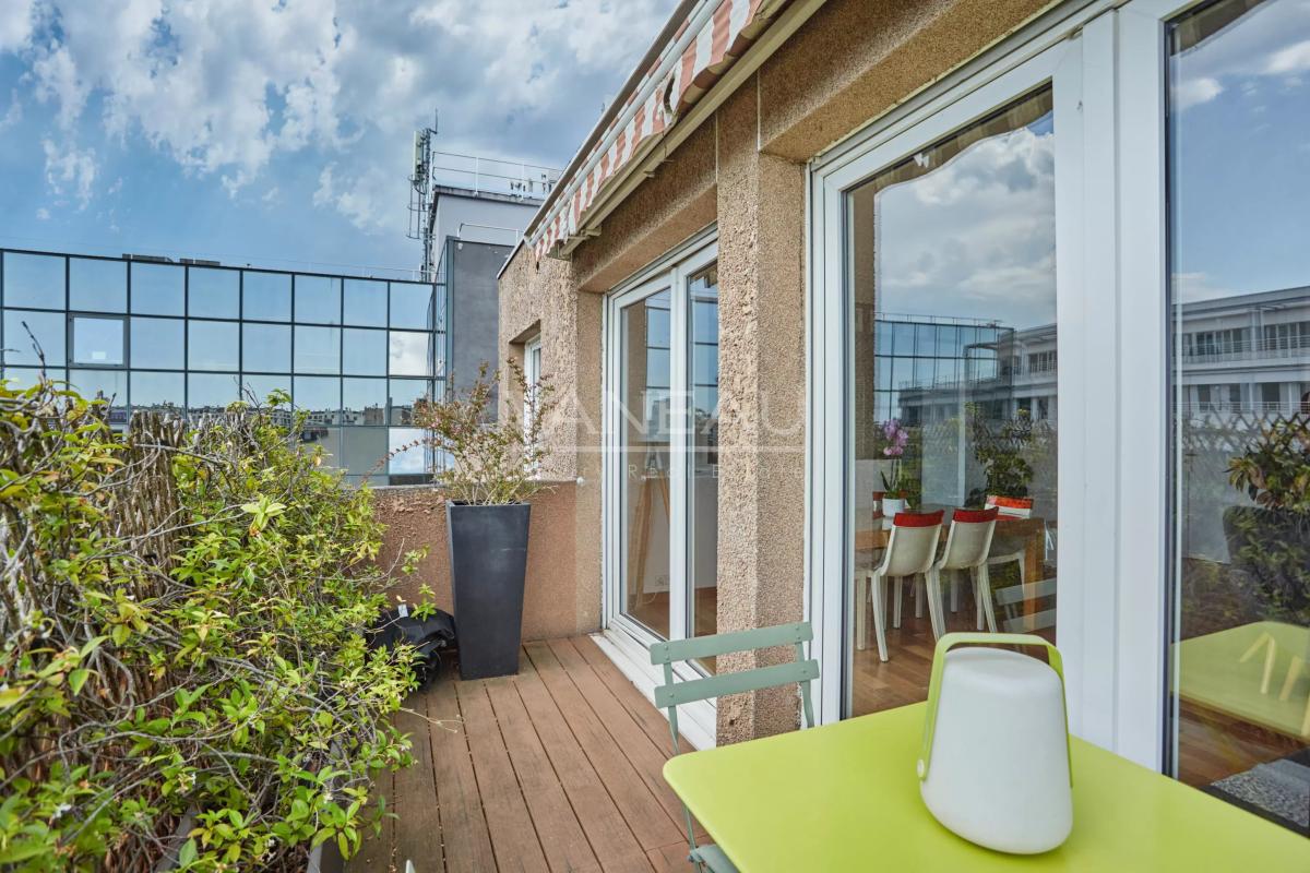 Dernier étage 4 pièces traversant terrasse plein sud
