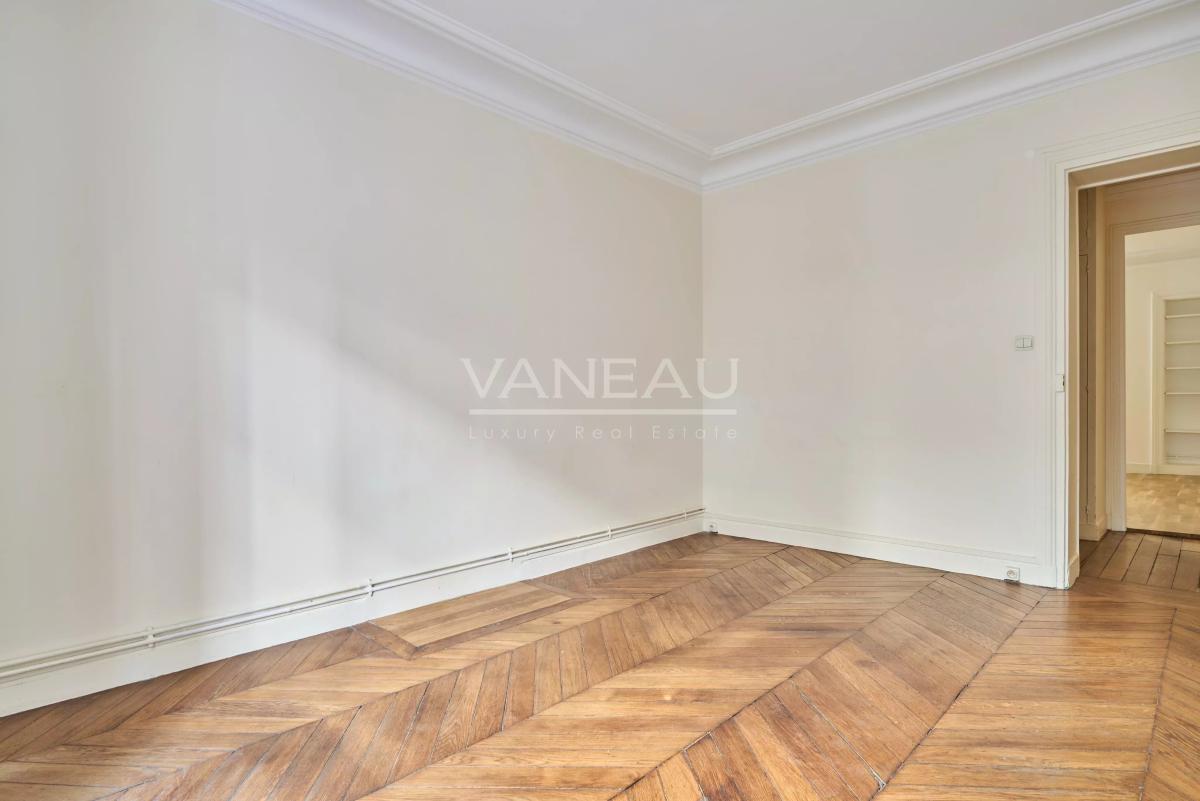 Paris XVI - Bel ancien à rénover
