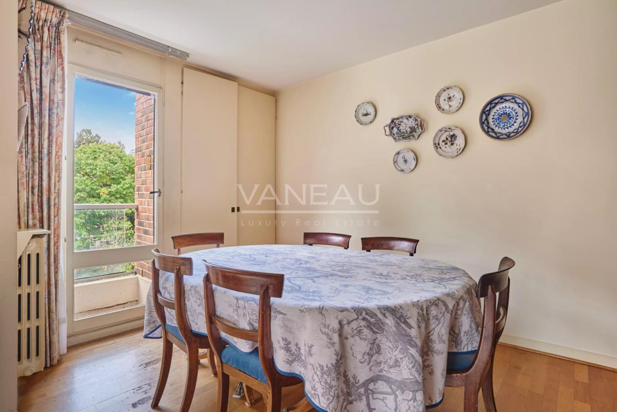 Résidence de standing - 4 pièces avec terrasse - piscine et tennis.
