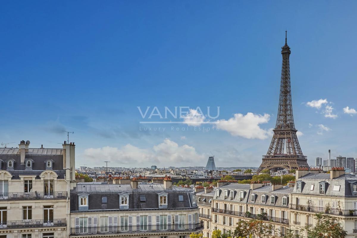 Paris XVI- Place de l'Alma - Vues panoramiques