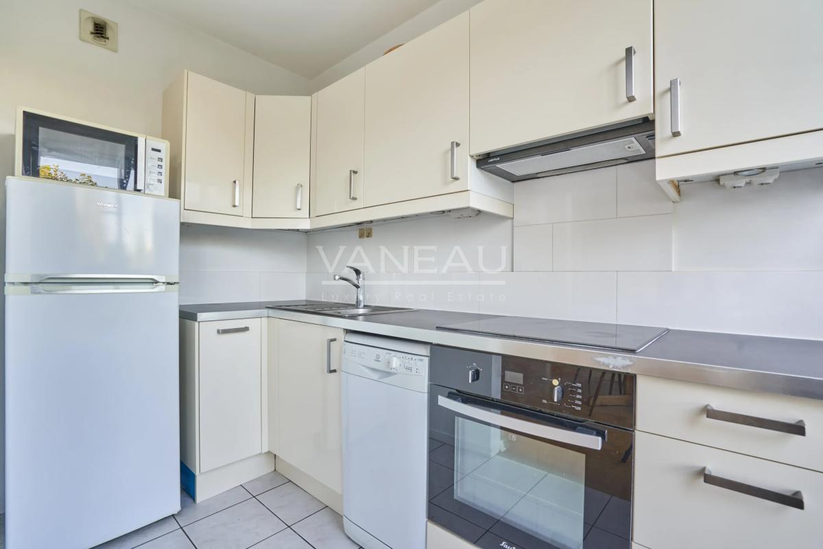 Paris XVe - Cambronne - Etage élevé