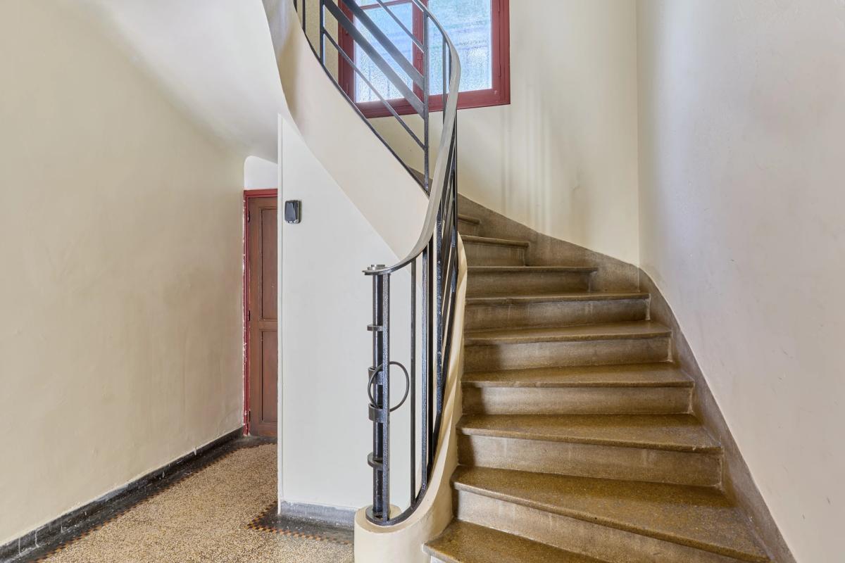 Suresnes Mont-Valérien - Appartement en très bon état et ensoleillé