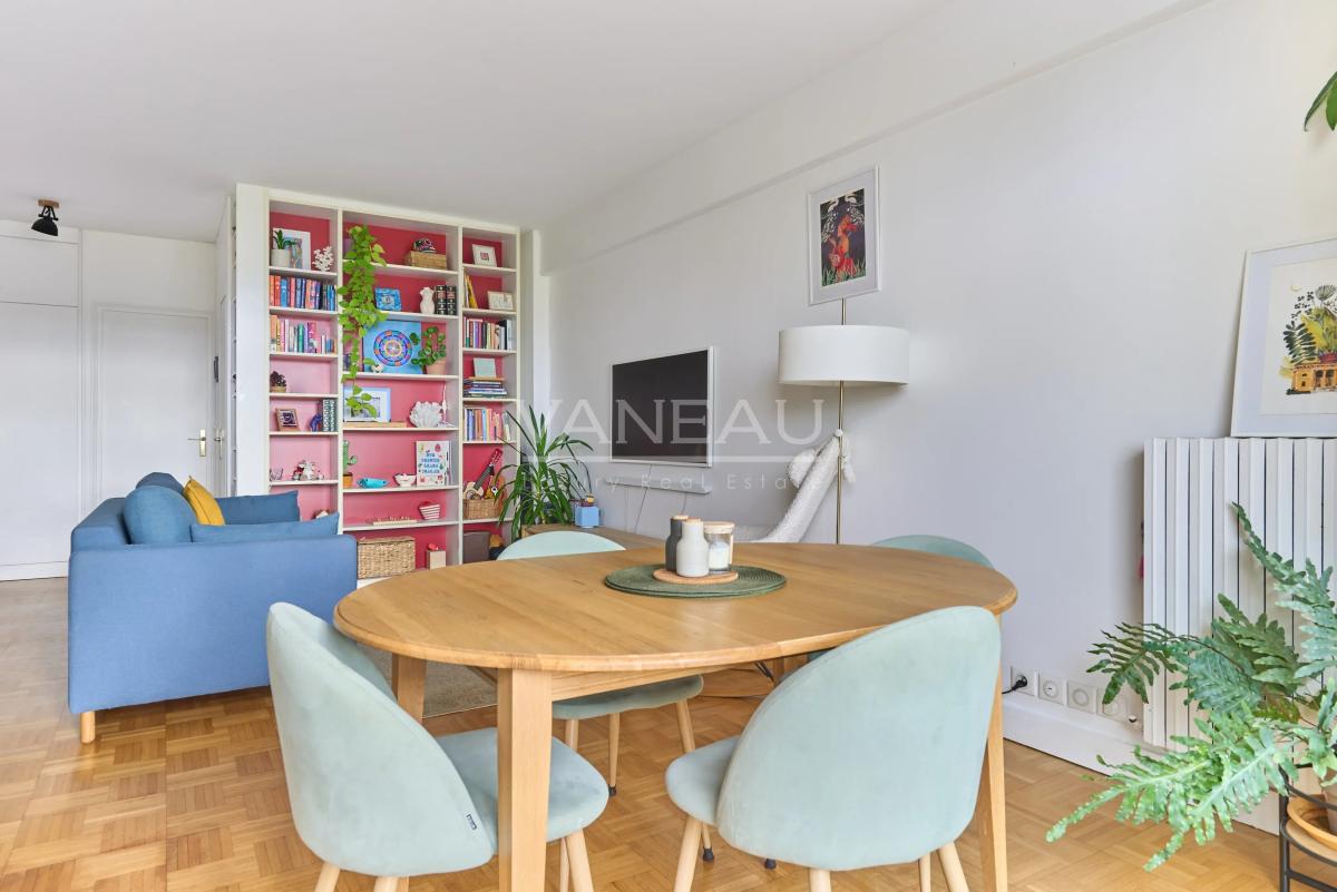 Neuilly - Trois pièces ensoleillé et calme avec balcon
