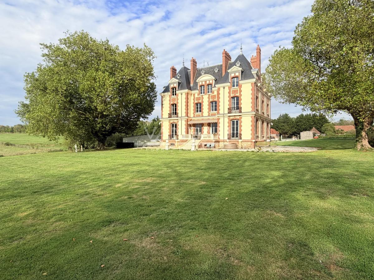 Propriété équestre de 7,8 ha avec château, Pays d'Auge