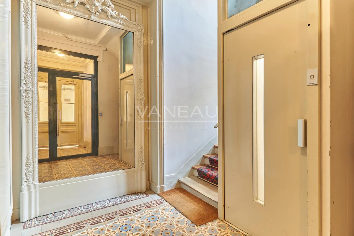 PARIS XVe - Lecourbe/Cambronne : Appartement trois pièces ensoleillé