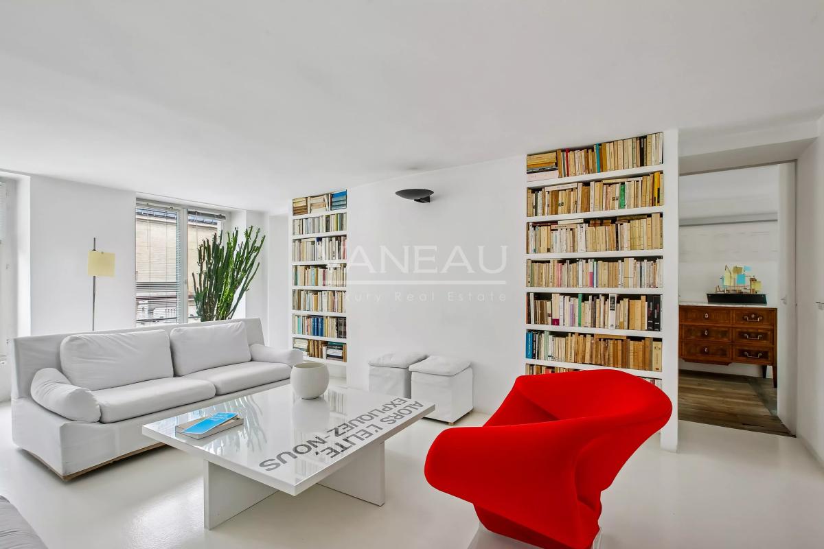 Paris 3è - Loft d'artiste en étage avec ascenseur