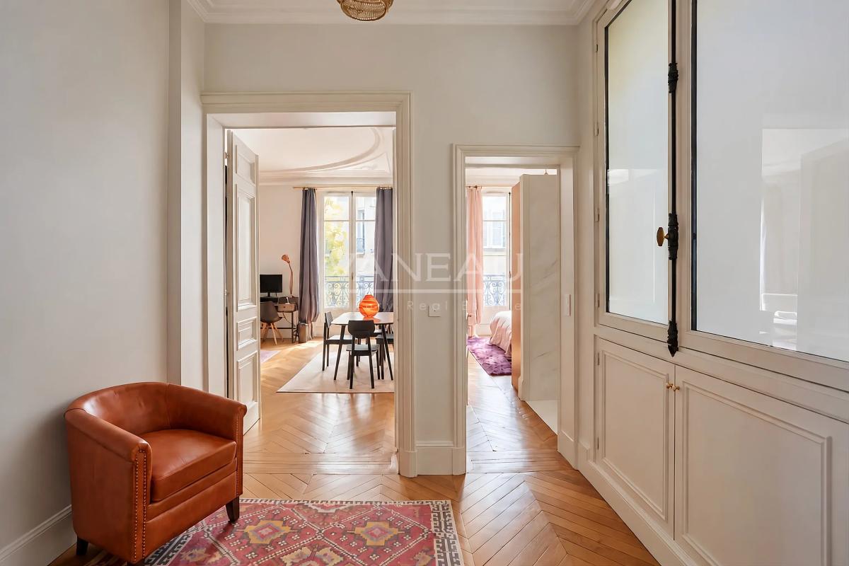 Deux pièces de standing avec balcon filant « coup de cœur » -