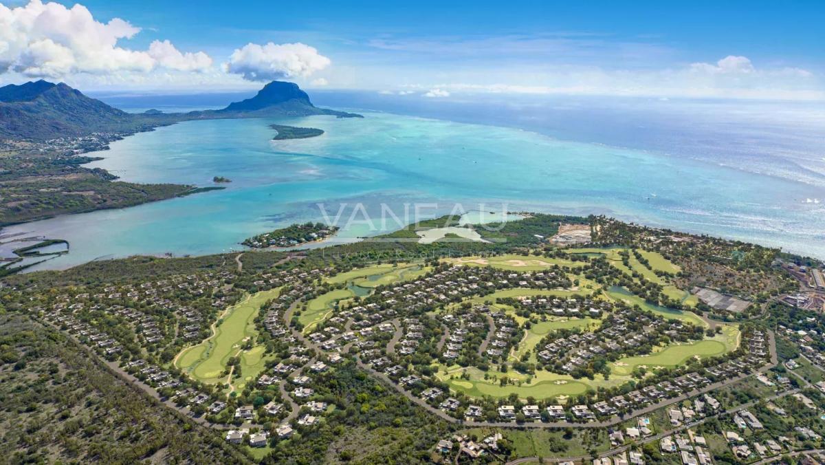 *** Villa éco-responsable sur golf ***