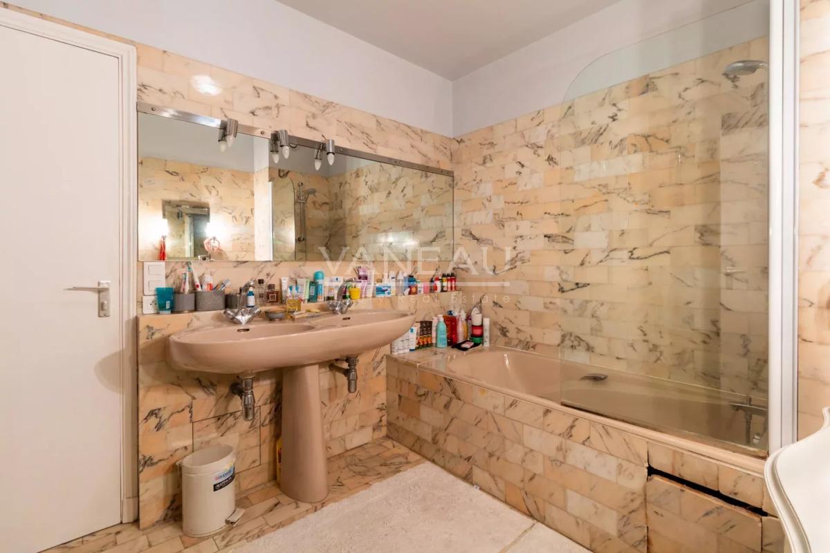 Barbet de Jouy / Sur Jardin